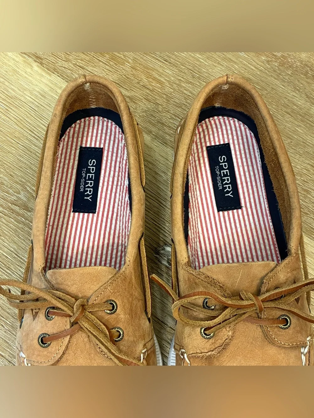 Sperry tan brown
